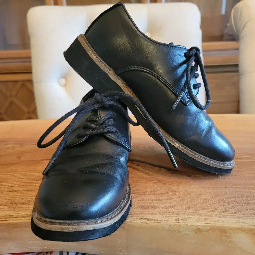 Deer Stags Boys Dress Shoe Size 11